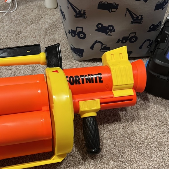NWOT nerf Fortnite gl blaster - Picture 2 of 4